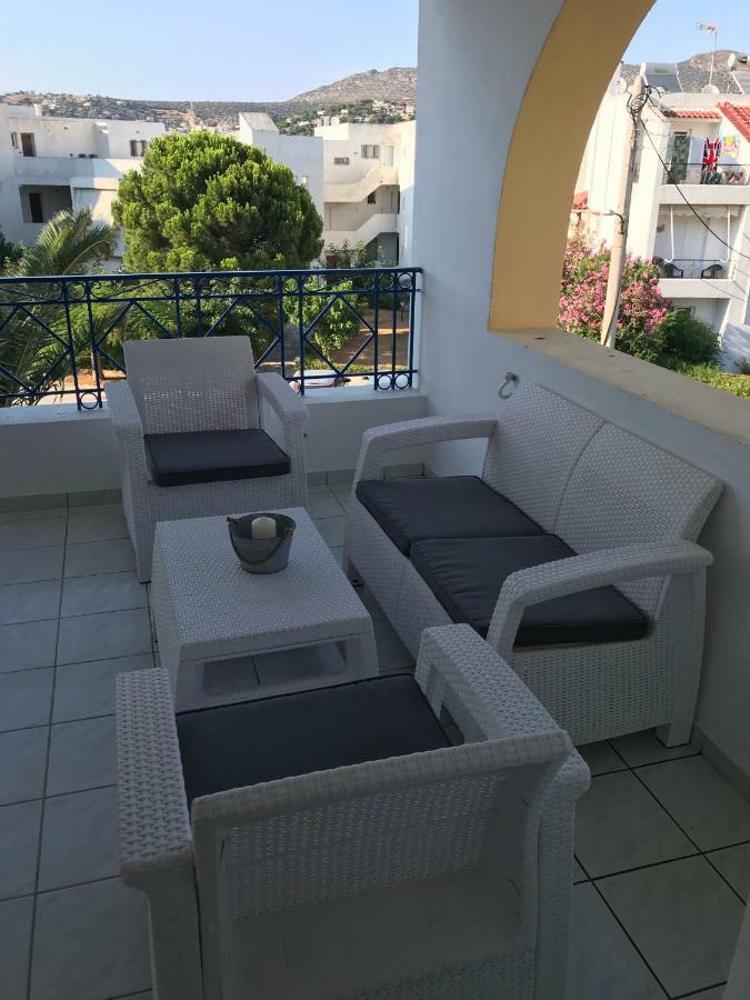 The Swan And The Gull, Porto Rafti Yacht Harbor Apartment Екстериор снимка