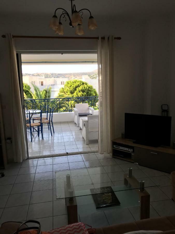 The Swan And The Gull, Porto Rafti Yacht Harbor Apartment Екстериор снимка